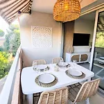 Cosy, 2 Pieces, Clim, Parking Privee, Equipe, Face Au Port De Santa Lucia * Saint-Raphael (Var)